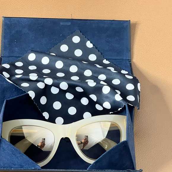 J.Crew Cream Ivory Women’s Sunglasses Sunshades Shades - Picture 11 of 15
